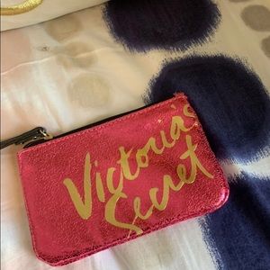 Vs wristlet